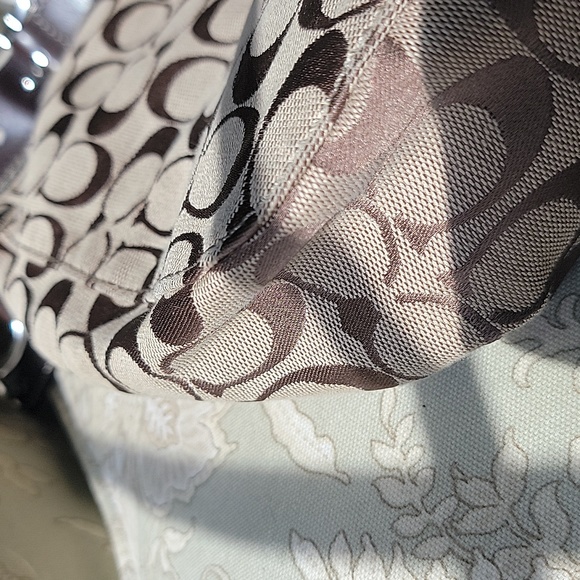 Coach Handbag Satchel Beautiful & Clean - Picture 9 of 15